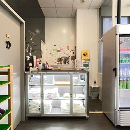Easymind Guesthouse Taipei Main Station Ngoại thất bức ảnh
