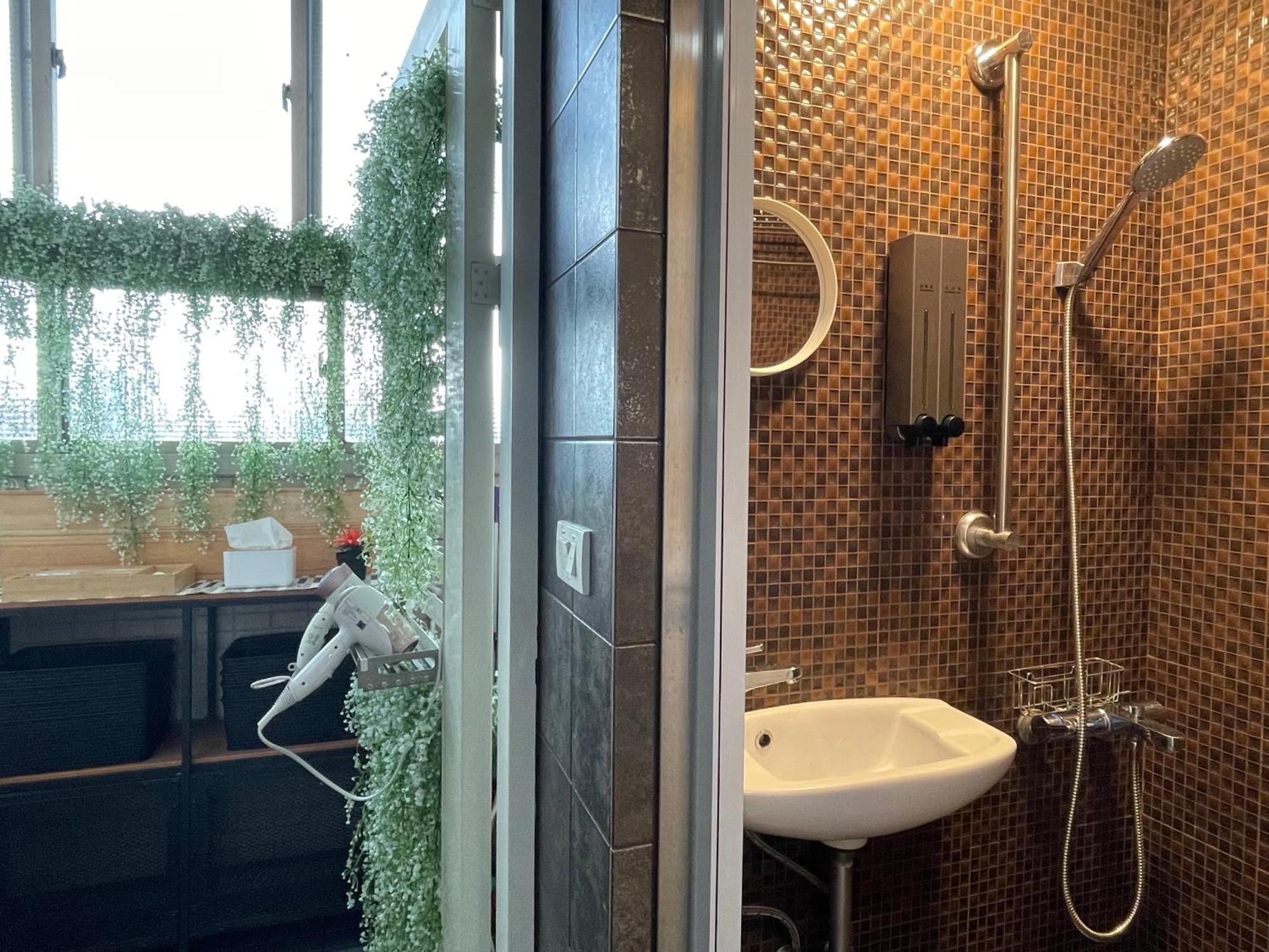Easymind Guesthouse Taipei Main Station Ngoại thất bức ảnh